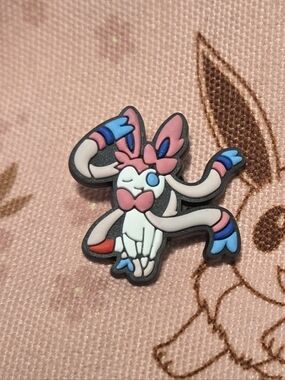 Sylveon Croc Charm Pokémon Fairy Eeveelution Cute Pink Blue Ribbon Shoe Charm